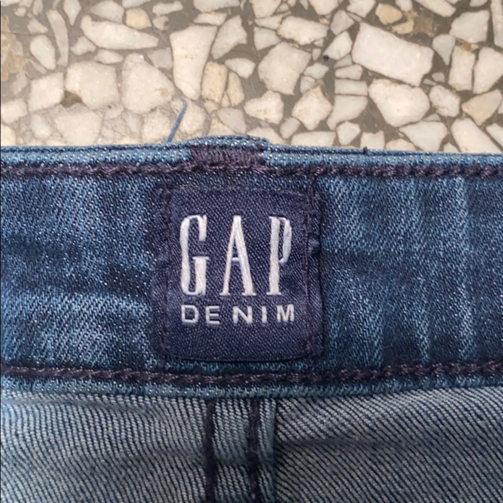 Gap mid rise lightly distressed jeans